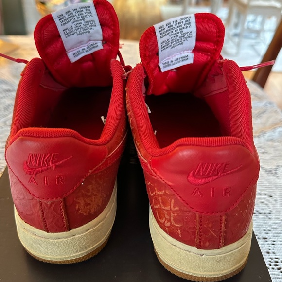 Red Nike Air Force 1s size 9 - Picture 4 of 8